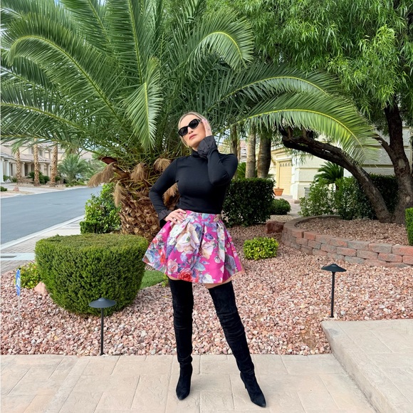 235 ‘Noa’ Floral Pink Skirt (with shorts underneath) - Picture 6 of 6